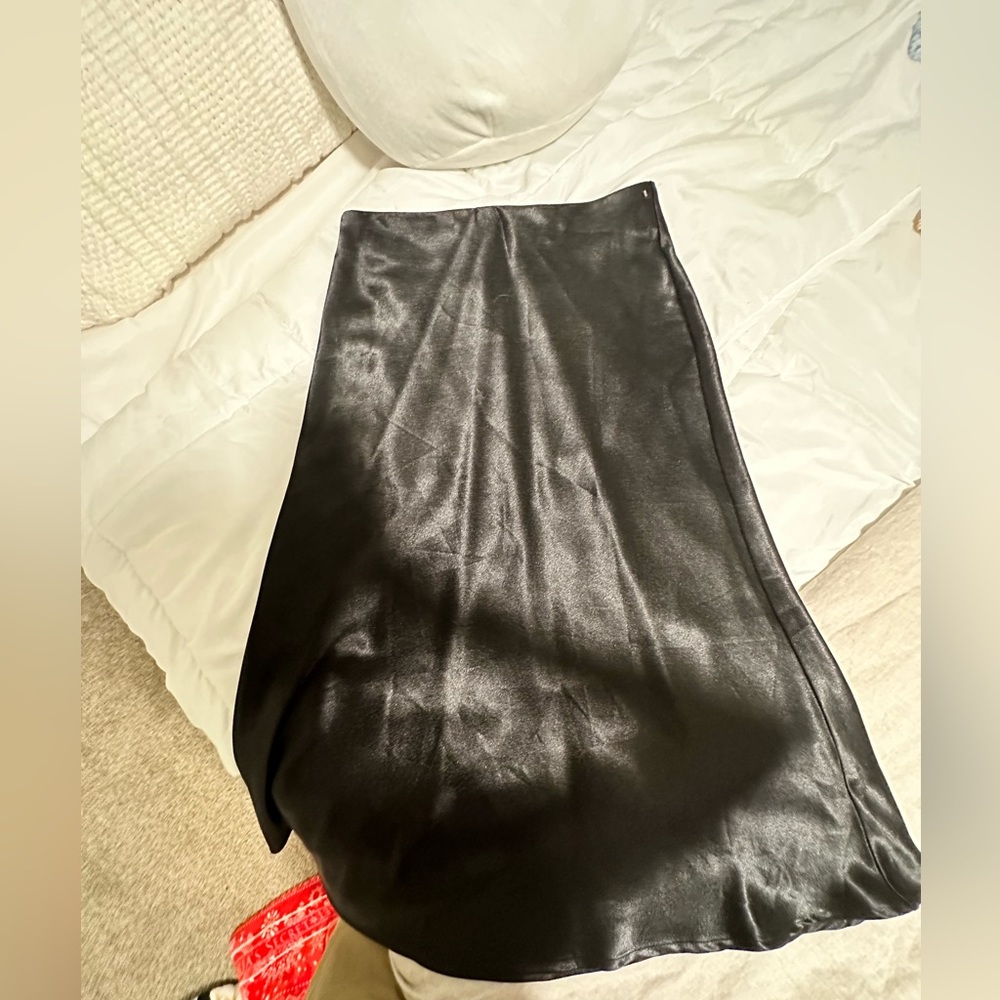 Gray Matalic midi skirt. Size small. Very cute on